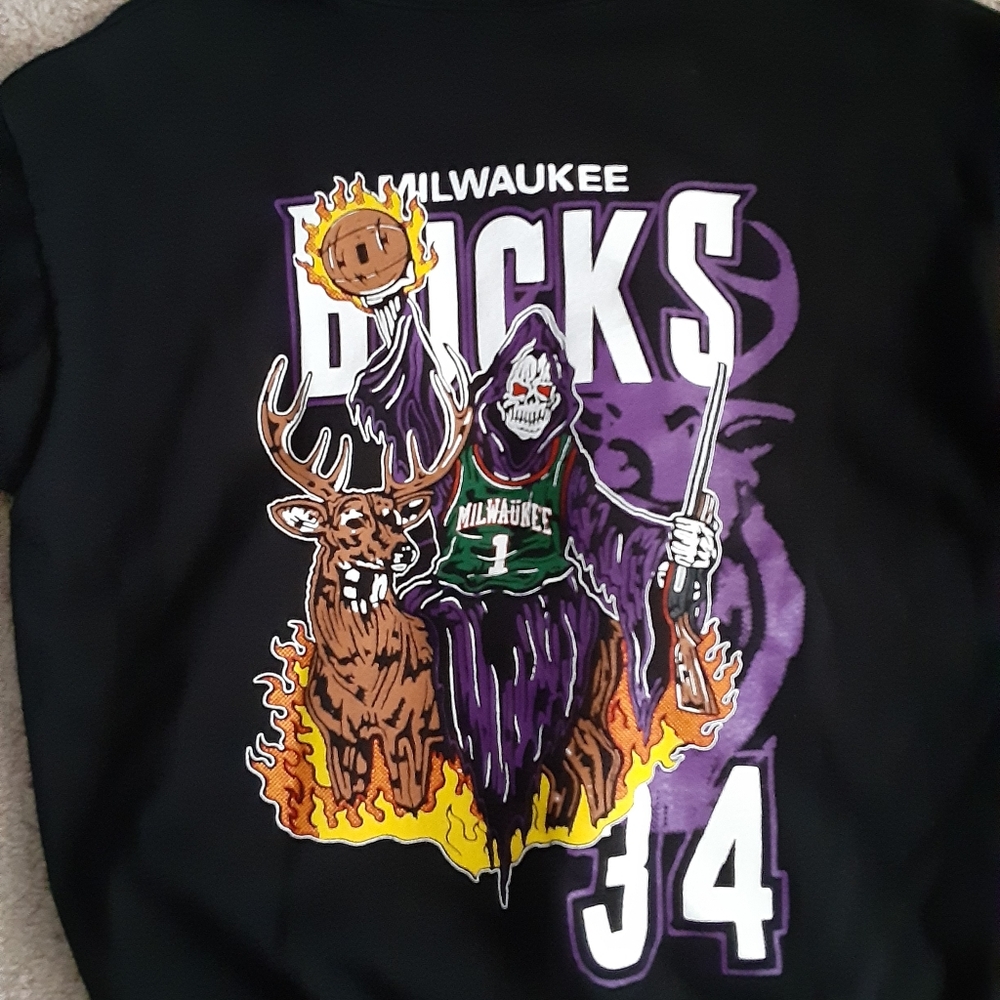 MEN'S WARREN LOTAS MILWAUKEE BUCKS HOODIE